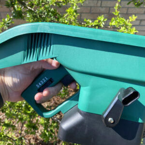 Hand Held Fertiliser and Seed Spreader